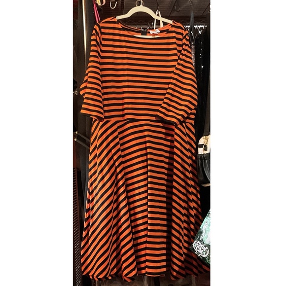 Unique Vintage Nicole swing dress orange black Halloween stripes plus size 4X - Picture 5 of 7